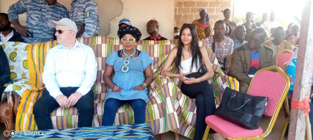 CÃ´te dâ€™Ivoire :  VÅ“ux de  nouvelle annÃ©e/ Madame le maire et son Ã©poux honorÃ©s par les populations de LogoualÃ©